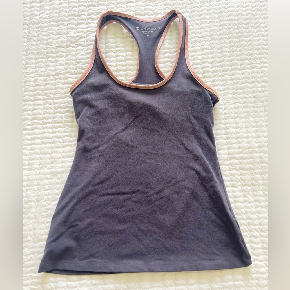 beyond yoga athletic tank top size medium